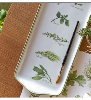 La Porcellana Bianca : plateau rectangulaire en porcelaine décor herbes