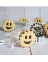 Scrapcooking:  2 smile-koekjesvormpjes