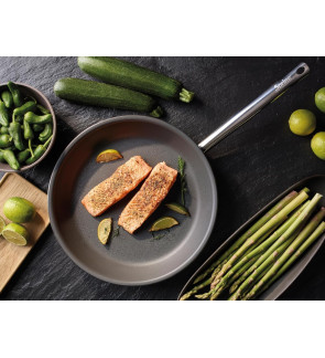Spring Swiss Design: Brigade Ultimate 24 cm Sauteerpan