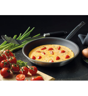 Spring Swiss Design: Brigade Ultimate 24 cm Sauteerpan