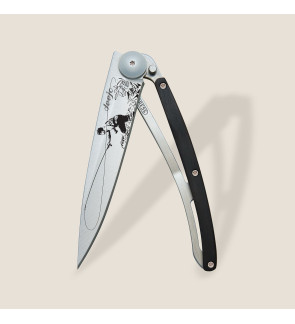 Deejo:    Zakmes van 37 gram "vliegvissen", titaniumgrijze afwerking, handvat van ebbenhout