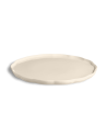 Emile Henry: Assiette de service à gâteau Madeleine Argile