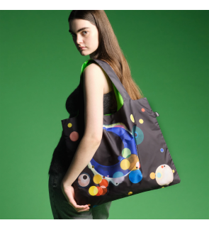 Loqi: Boodschappentas versierd met Kandinsky-cirkels